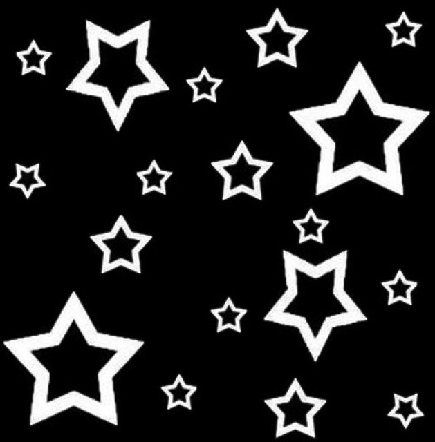 Нарисованная звезда на черном фоне