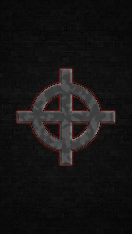 Белый кельтский крест на черном фоне