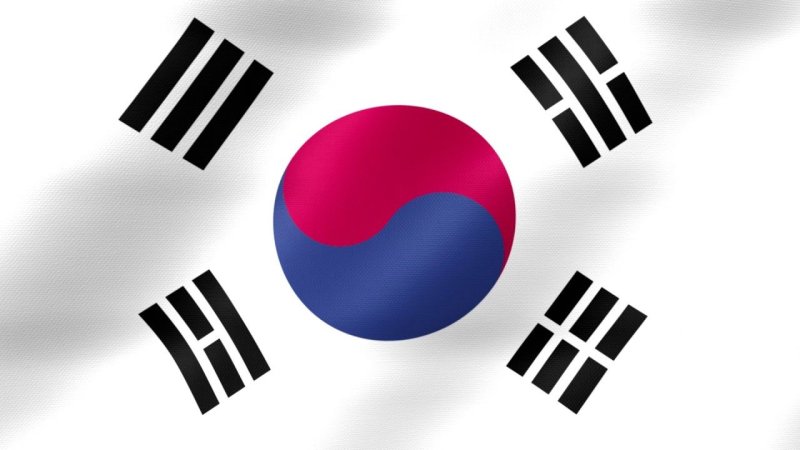 Корейский флаг на белом фоне