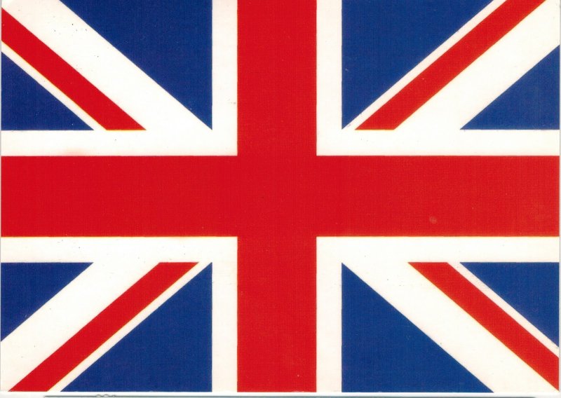 Красный британский флаг на белом фоне