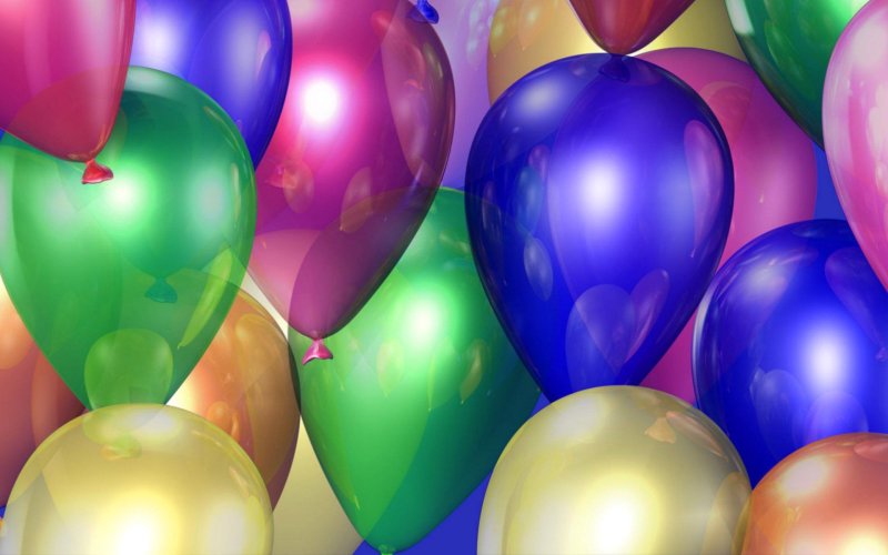 С днем рождения на фоне воздушных шаров